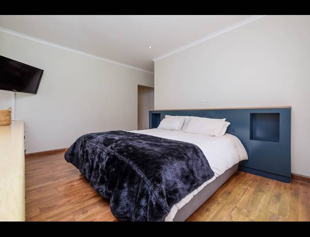 4 BEDROOM HOUSE FOR SALE IN GALLO MANOR